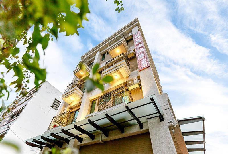 幸福加油站電梯民宿 -近東大門夜市 Hualien City Ngoại thất bức ảnh